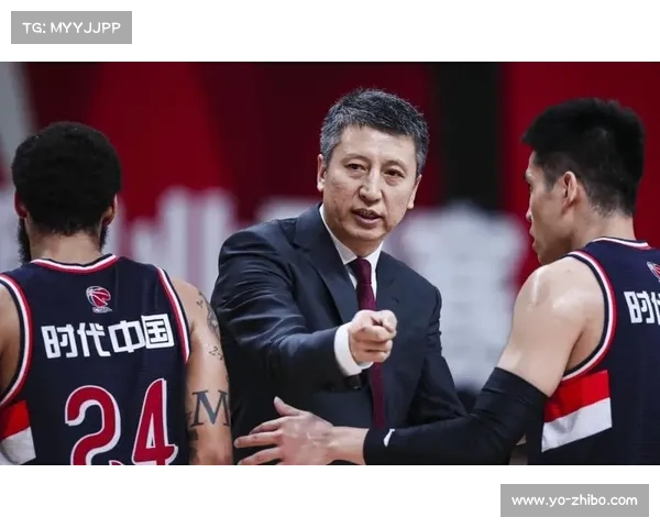 杨瀚森季前赛砍16分3帽表现出色 郭士强现场探班助力中国男篮